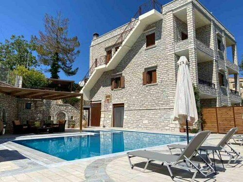 Peacefull Stone-Built Villa, Забронировать Вилла Отели Агиос-Василиос 4 звезды, 4*