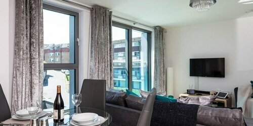 Knights Lodge, Забронировать Апартаменты/квартира Редхилл Суррей