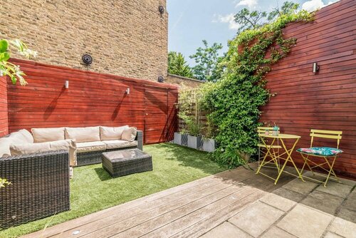 Ealing's Cozy Garden Retreat, Забронировать Дом для отпуска Виллы Большого Лондона, Вилла