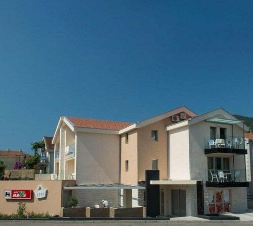 Vila Centar, Забронировать Вилла Виллы Будванская ривьеры, рядом с Пляж Пизана, Вилла