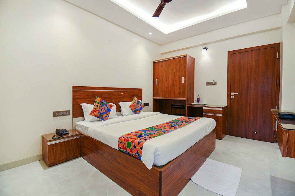 Hotel Gaurav Galaxy