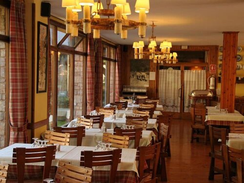 Hotel Roc Blanc, Забронировать Отель Ла-Молина-Альп La Molina - Alp