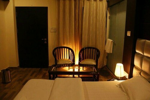 Hotel Green Palms, Foglalás Szálloda Szállodák Jaiharikhal reggelivel, Reggeli