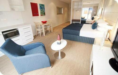 Broadwater Mariner Resort, Забронировать Курортный отель Отели Mid West с бассейном, Бассейн