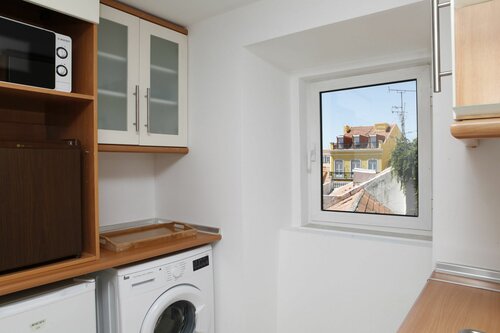 Flores Apartment, Забронировать Апартаменты/квартира Мизерикорди Лиссабон