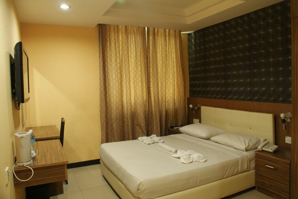 La Viva Hotel by Oyo Rooms