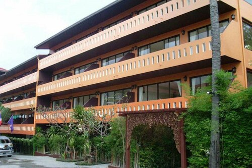 Seascape Beach Resort, Забронировать Курортный отель Отели Чавенг-Ной-Бич 3 звезды, рядом с Пляж Чавенг Ной, 3*