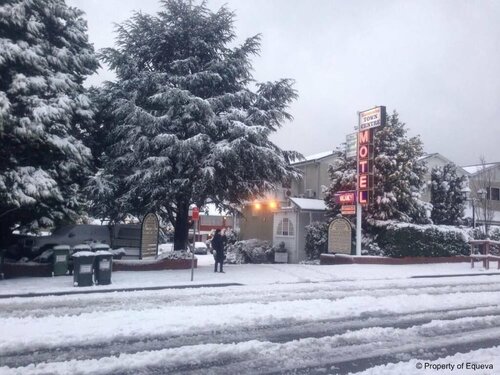 Katoomba Town Centre Motel, Забронировать Мотель Отели Катумбы 3 звезды, рядом с Prince Henry Cliff Walk Trailhead, 3*