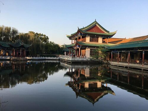 Howard Johnson Tropical Garden Plaza Kunming, Забронировать Отель Отели Куньмин 4 звезды, 4*