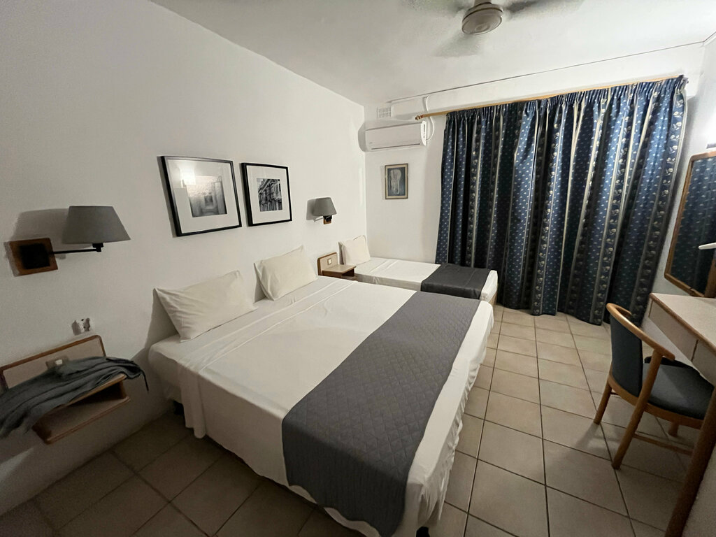 Sliema Chalet Hotel