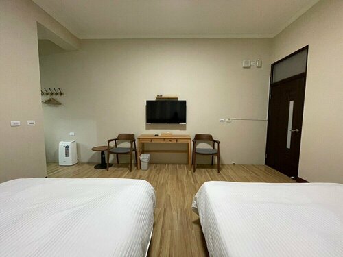Small Ryukyu Loju sunrise Inn, Забронировать Отель «постель и завтрак» Отели Лью-Кью 3 звезды, 3*