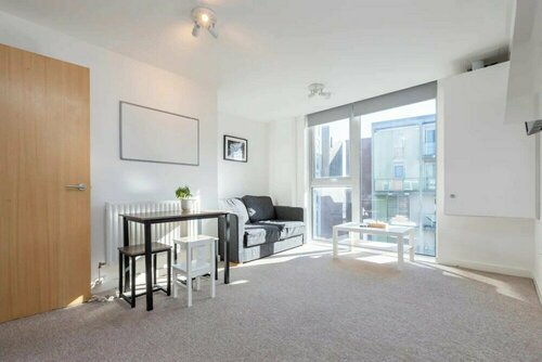 Bright & Airy 1 Bedroom Apartment in Trendy Peckham, Забронировать Апартаменты/квартира Лондон Большой Лондон