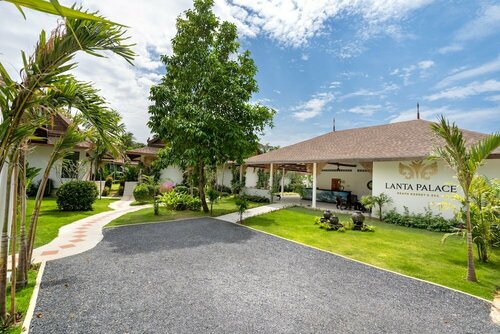 Lanta Palace Beach Resort & Spa, Забронировать Курортный отель Ланта-Яй Ко Ланта