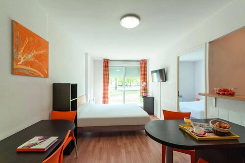 Park&Suites Confort Bourg en Bresse, Забронировать Отель Бурк-ан-Бресс 