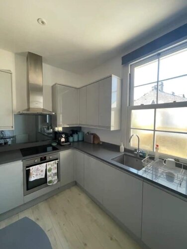 Stylish & Bright 3BD Flat With Balcony - Fulham, Забронировать Отель Отели Большого Лондона 4 звезды, 4*