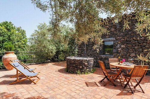 Terrazze dell'Etna - Rooms & Apartments, Забронировать Апартаменты/квартира Отели Рандаццо с парковкой, Парковка
