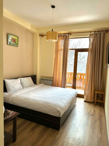 Verin Tun, Varaa Hotelli Dilijan Tavush region