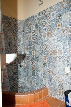 Host El Greco - Hostel, Забронировать Хостел Отели Каламбака с парковкой, Парковка