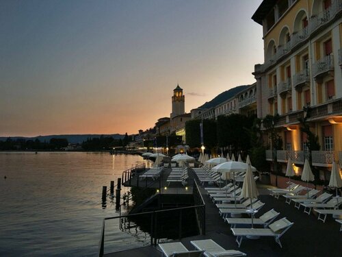 Hotel Du Lac Gardone Riviera, Забронировать Отель Отели Гардоне Ривьеры с завтраком, Завтраки
