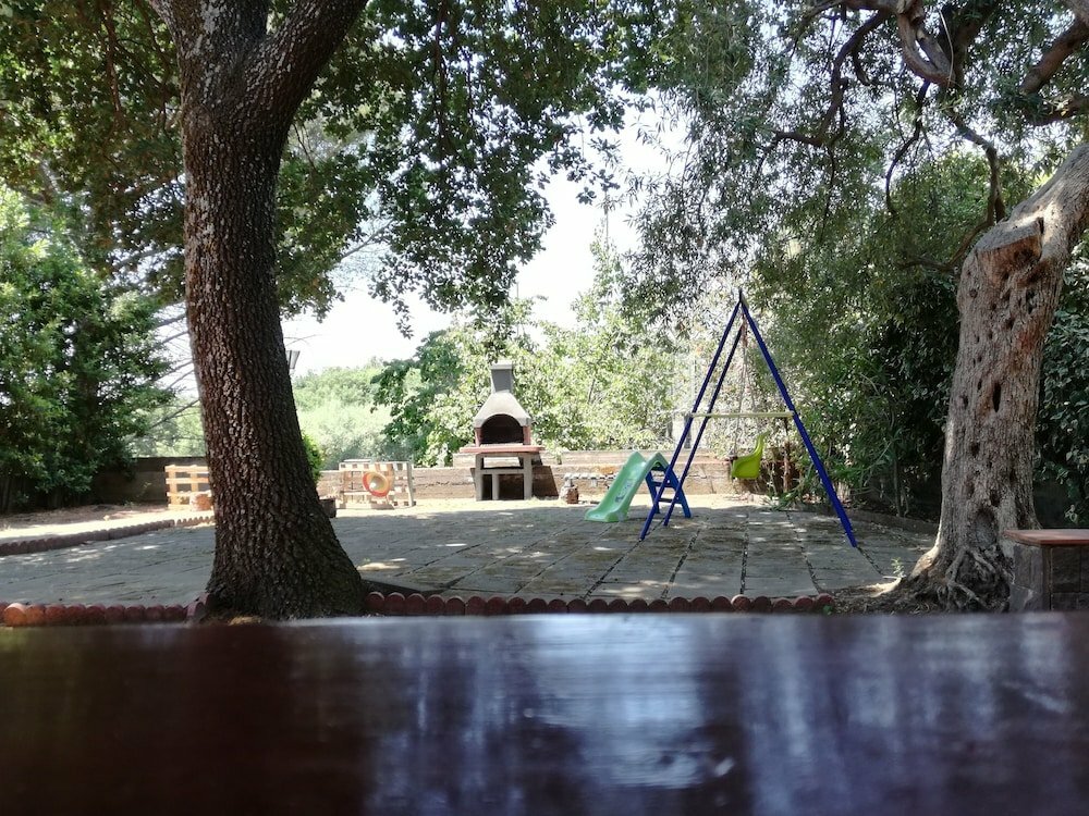 B & B House of Olives