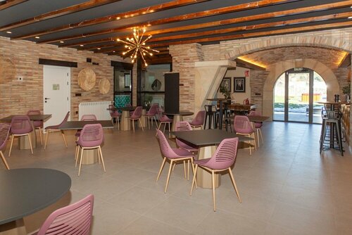 Duruelo Mountain Suites, Reservar Hotel Hotéis em Castela e Leão com estacionamento, Estacionamento