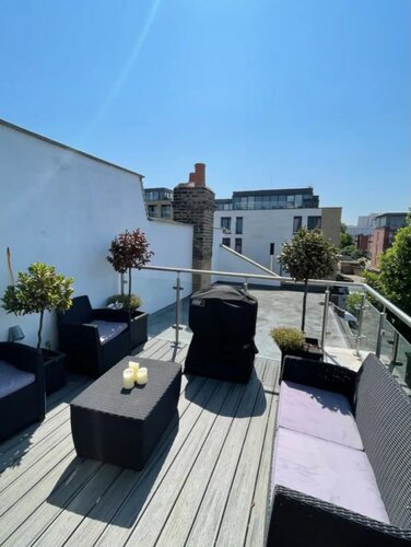 Stylish & Bright 3BD Flat With Balcony - Fulham, Забронировать Отель Отели Большого Лондона 4 звезды, 4*