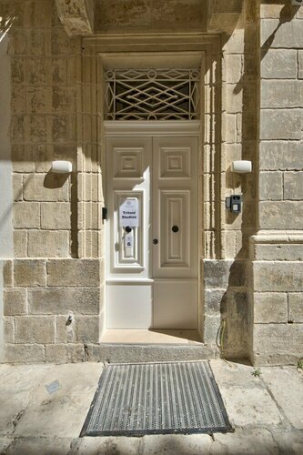 Tritoni Studios Valletta, Reservar Apartamento Il-Furjana Malta