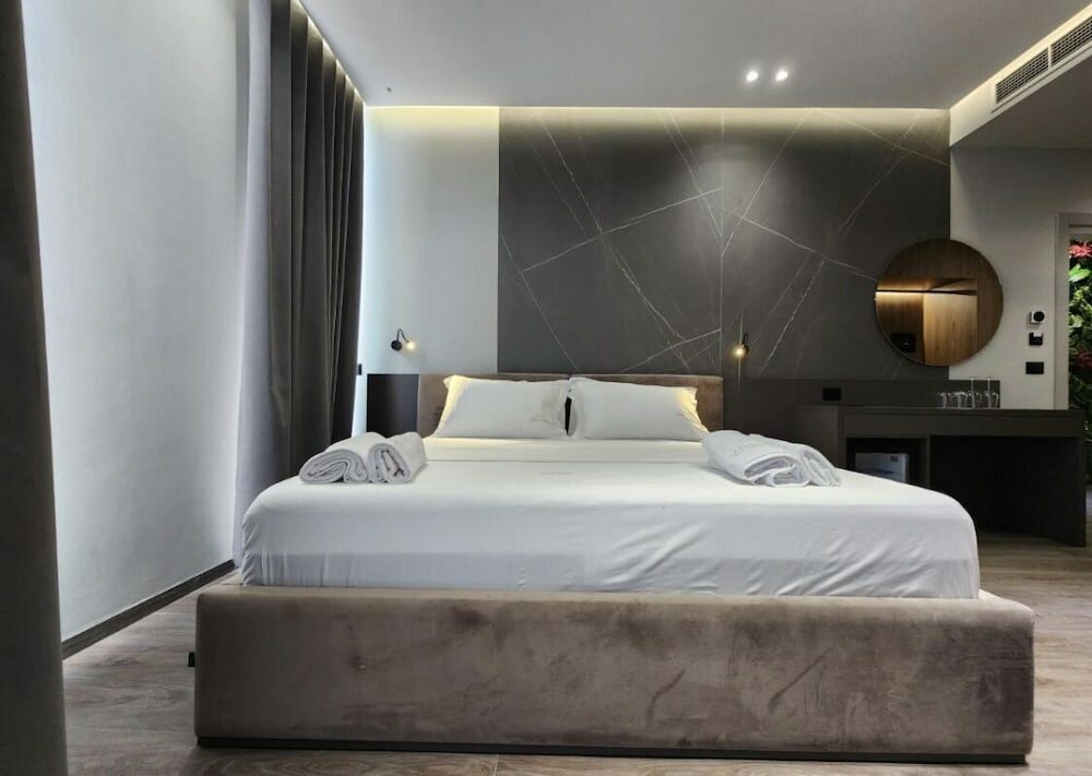 Charm Hotel