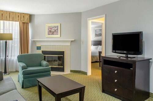 Ramada by Wyndham Shreveport Airport, 예약 호텔 슈리브포트 루이지애나