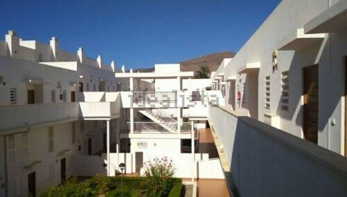 Velez Nazari Cambriles, Varaa Hotelli Castell de Ferro Espanja