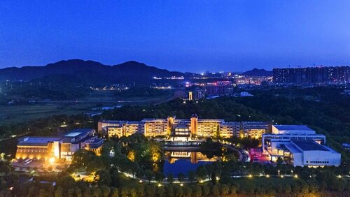 Preess Resort Hotel, Book Resort Hotels in Changsha with Breakfast, Breakfasts