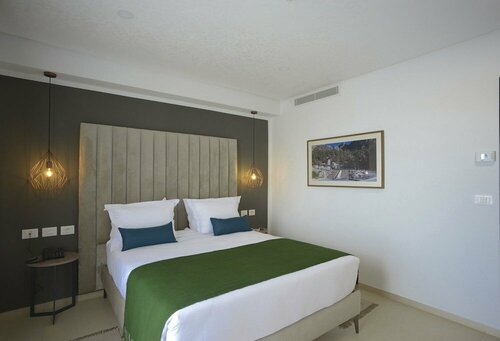 Maia Hotel Suites, Rezervovat Hotel Berges Du Lac 