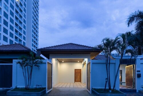 The Beach Pool Villa, Забронировать Вилла Центральная Паттайя Паттайя