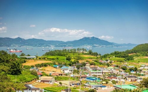 Yeosu Little Forest Pension (Near Nangman Pocha), Забронировать Отель Отели Dolsan-eup с бассейном, Бассейн