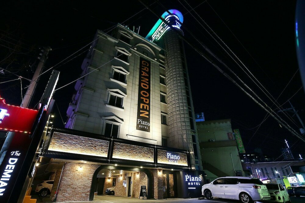 Jeonju Uadong Hotel Sol