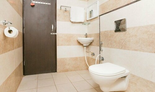 Hotel Habitat Comforts, Забронировать Отель Йешвантпур Бангалор