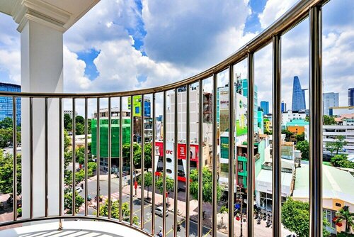 Hanz Luna Hotel
