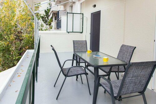 Amazing apt in Likavitos with view, Забронировать Апартаменты/квартира Афины Острова Саронического залива - Аттика, рядом с Греко-американский союз