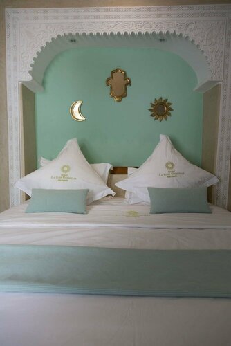 Riad La Rose Orientale Marrakech, Забронировать Отель Отели Марракеша с парковкой, рядом с Музей Ива Сен-Лорана, Парковка