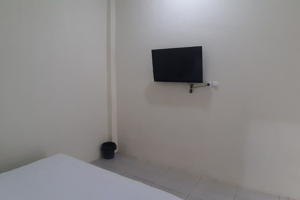 OYO 90299 Corner Guest House
