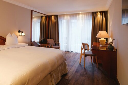 the rex, Prenota Hotel Hotel a Canton Vallese con piscina, Piscina