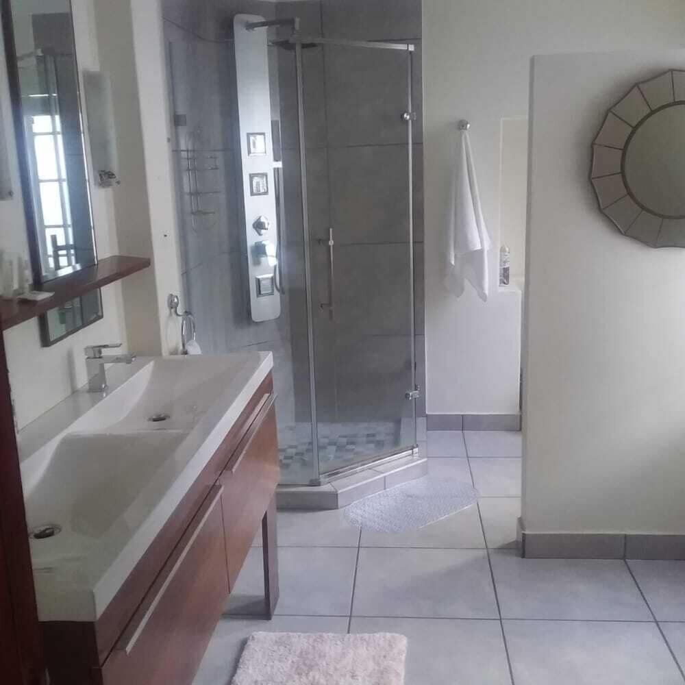 Alicats Place Executive Lodge & Conference