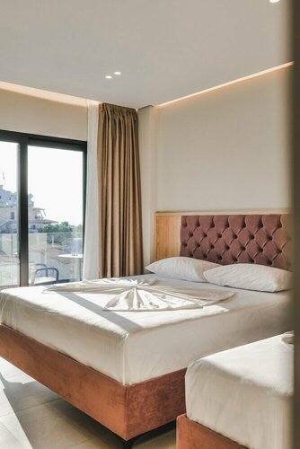 Koko Hotel, Varaa Hotelli Hotellit Vlorë County pysäköinnillä, Pysäköinti