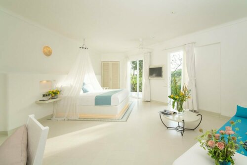 Fleur de Lys Resort & Spa Long Hai, Забронировать Курортный отель Лонг Хай Бариа-Вунгтау