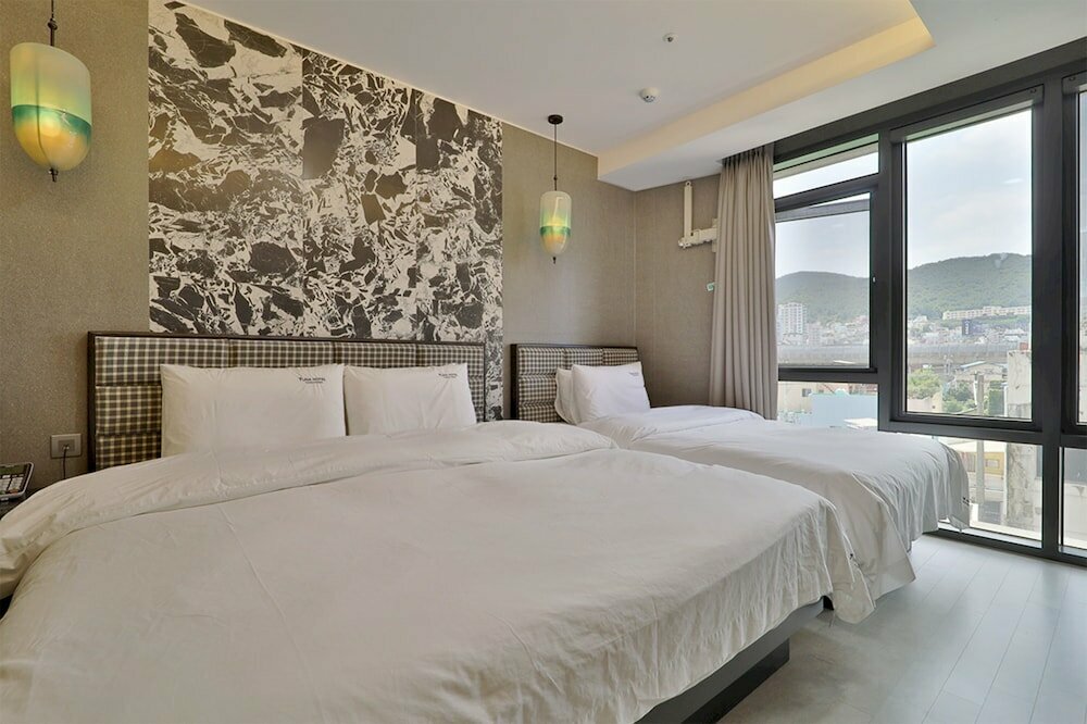 Yuna Hotel Business