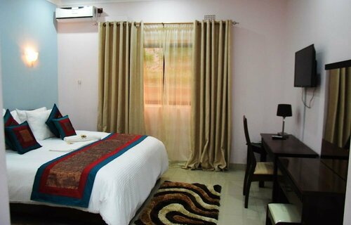 Melsim Lodge, Book Hotel Hoteller i Lusaka med parkering, Parkering