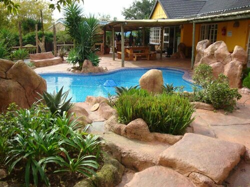 Flintstones Guest House Fourways, Забронировать Гостевой дом Ирен Tshwane