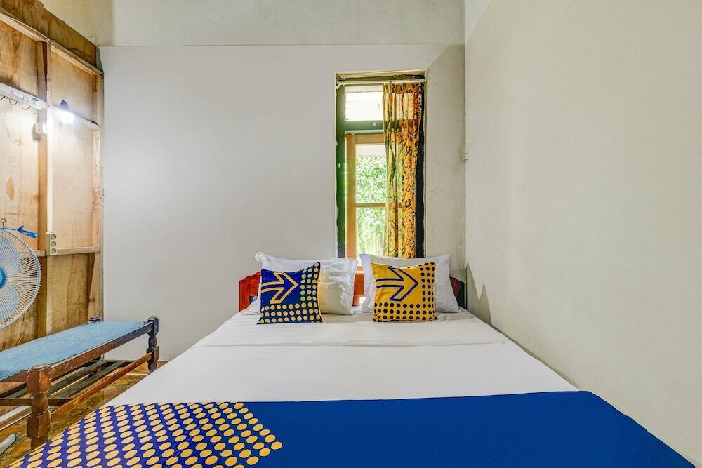Oyo Life 90544 Grand Redisa
