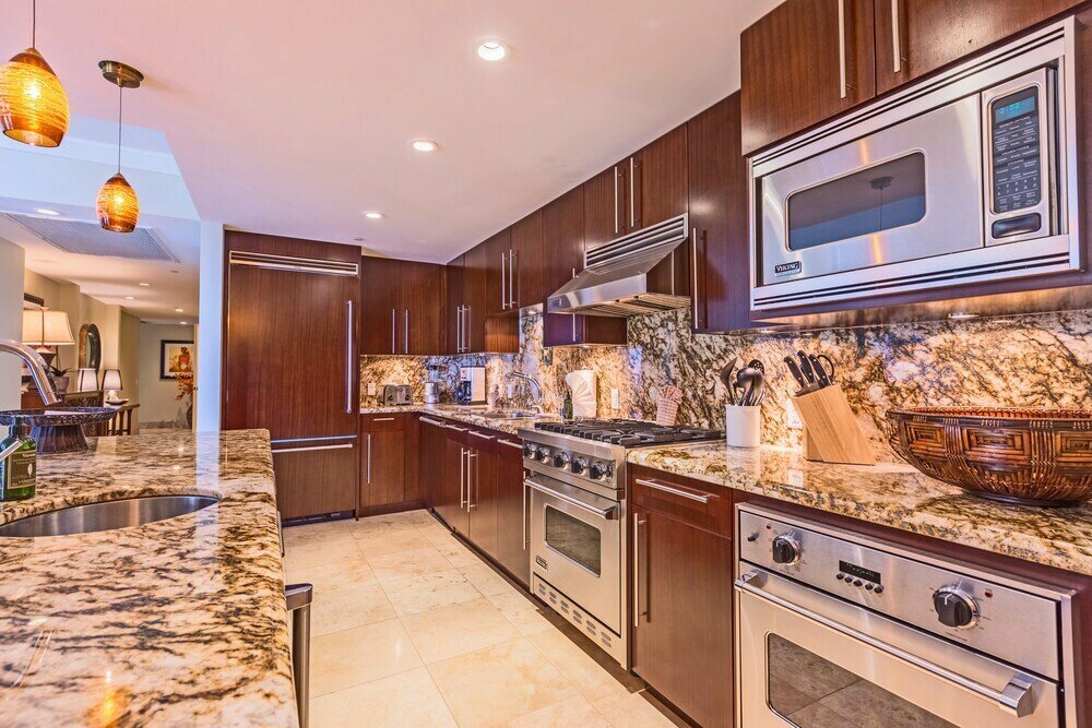K B M Resorts- HKK-1029 Whale watching central 3Bd, outdoor kitchen, views to Molokai