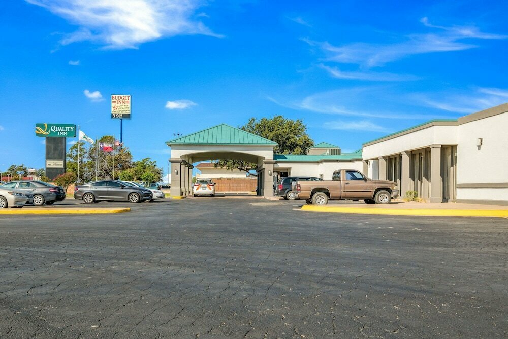 Quality Inn